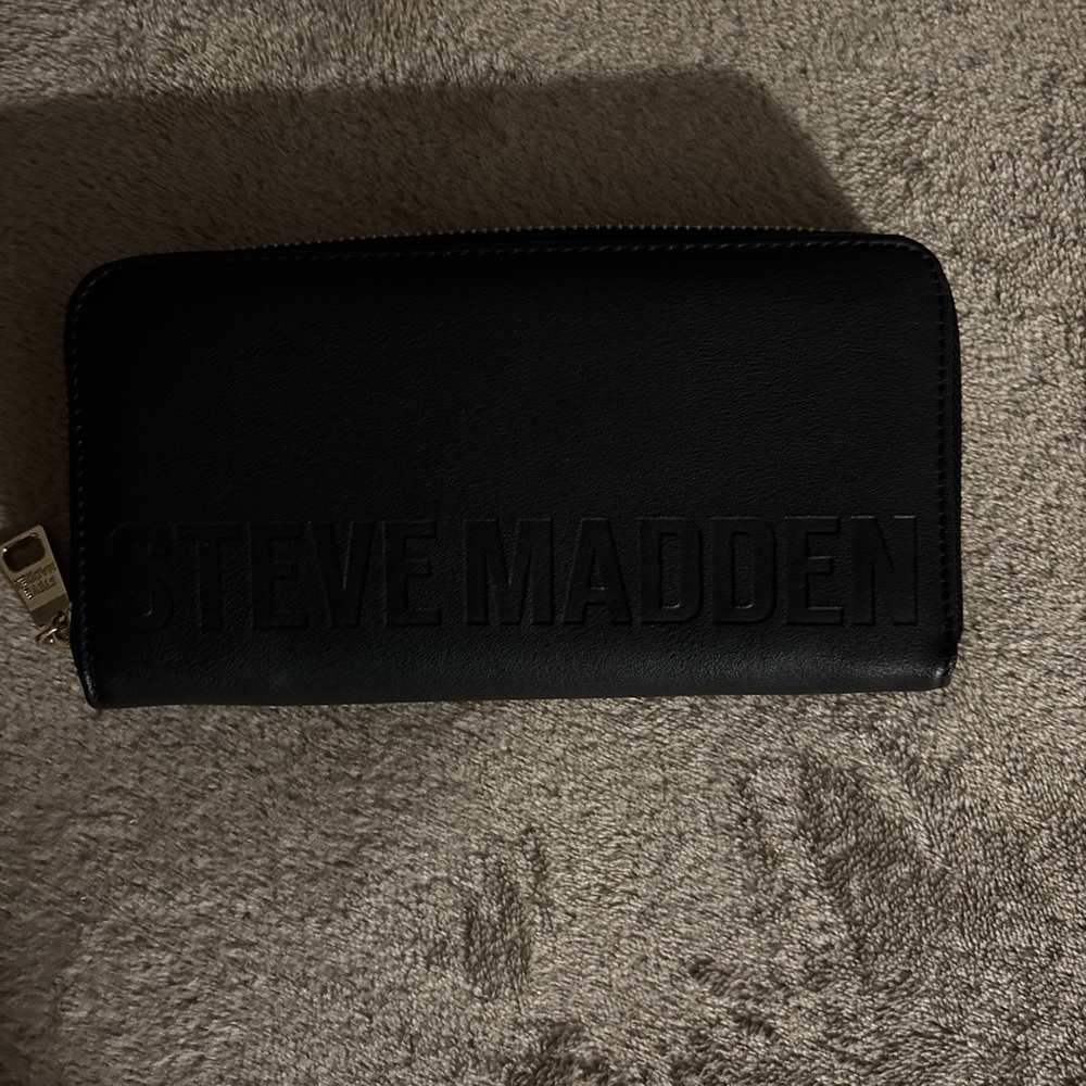Steve Madden Black Wallet